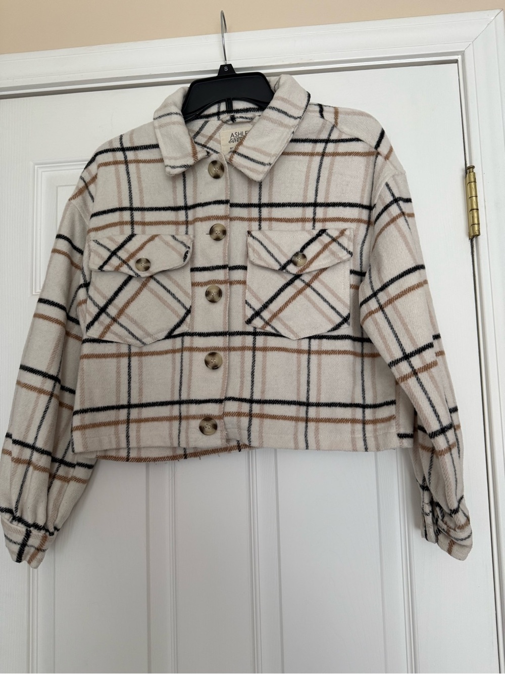 Ashley By 26 International Cream Plaid Cropped Shacket with Tan & Black Lines
